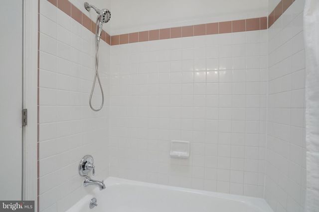 5411 22ND ST N, Arlington, VA 22205