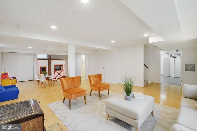 5411 22ND ST N, Arlington, VA 22205