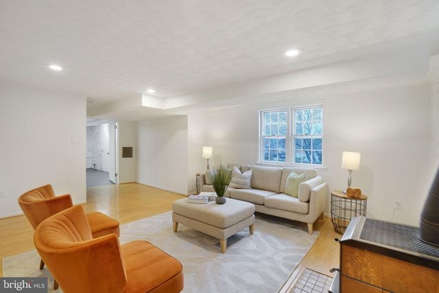 5411 22ND ST N, Arlington, VA 22205