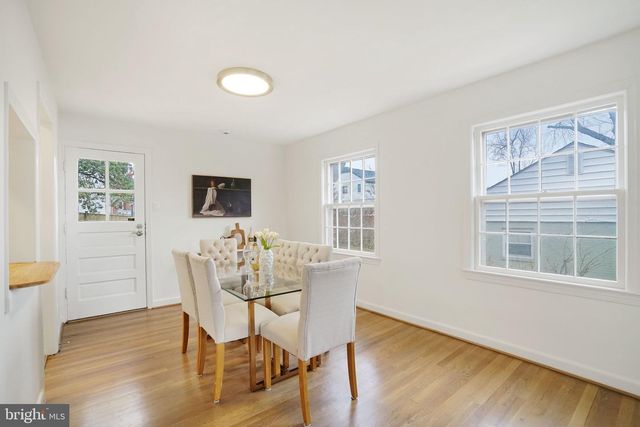 5411 22ND ST N, Arlington, VA 22205