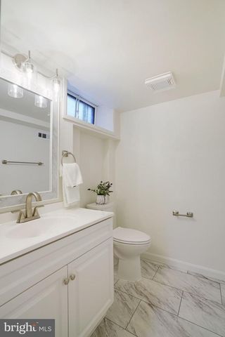 5411 22ND ST N, Arlington, VA 22205