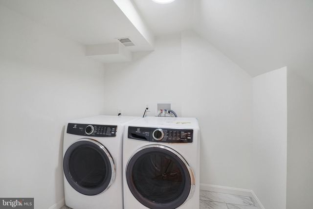 5411 22ND ST N, Arlington, VA 22205