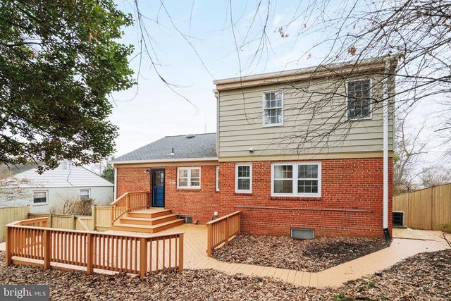 5411 22ND ST N, Arlington, VA 22205