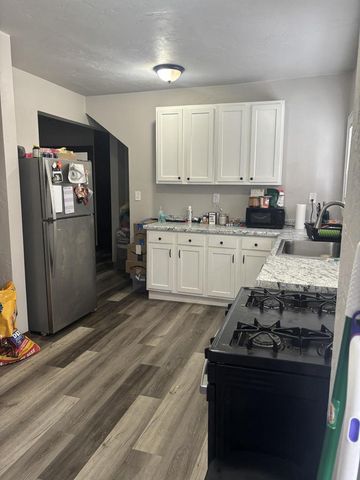 539 S CLAY STREET, Green Bay, WI 54301