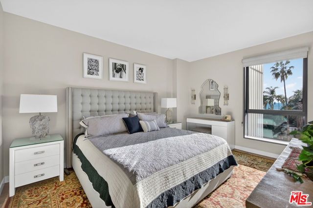 1755 Ocean Avenue 514, Santa Monica, CA 90401