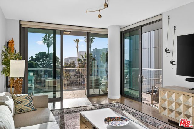 1755 Ocean Avenue 514, Santa Monica, CA 90401