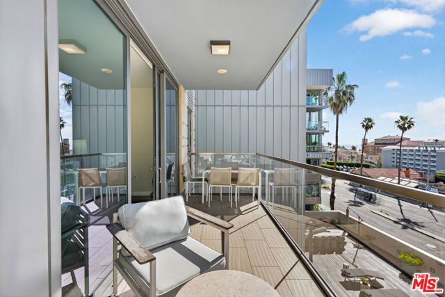1755 Ocean Avenue 514, Santa Monica, CA 90401