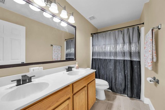 2566 12TH Square SW, Vero Beach, FL 32968