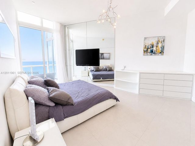 15901 Collins Ave 4303, Sunny Isles Beach, FL 33160