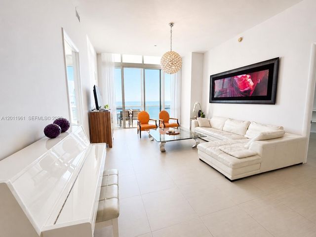 15901 Collins Ave 4303, Sunny Isles Beach, FL 33160
