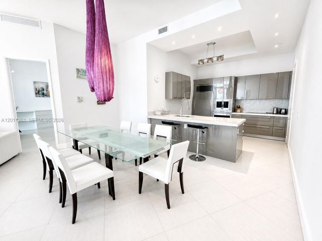 15901 Collins Ave 4303, Sunny Isles Beach, FL 33160