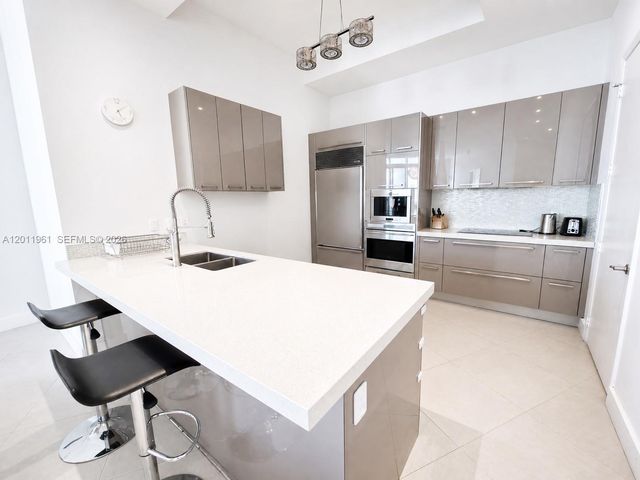 15901 Collins Ave 4303, Sunny Isles Beach, FL 33160