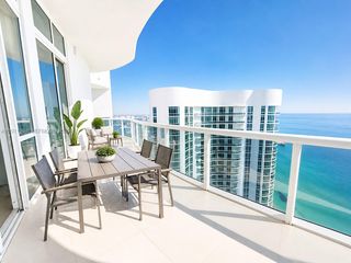 15901 Collins Ave 4303, Sunny Isles Beach, FL 33160