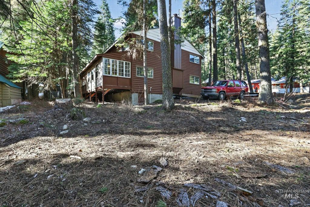 654 Bings Rd, Cascade, ID 83611 photo 1