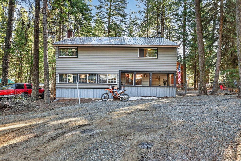 654 Bings Rd, Cascade, ID 83611 photo 4