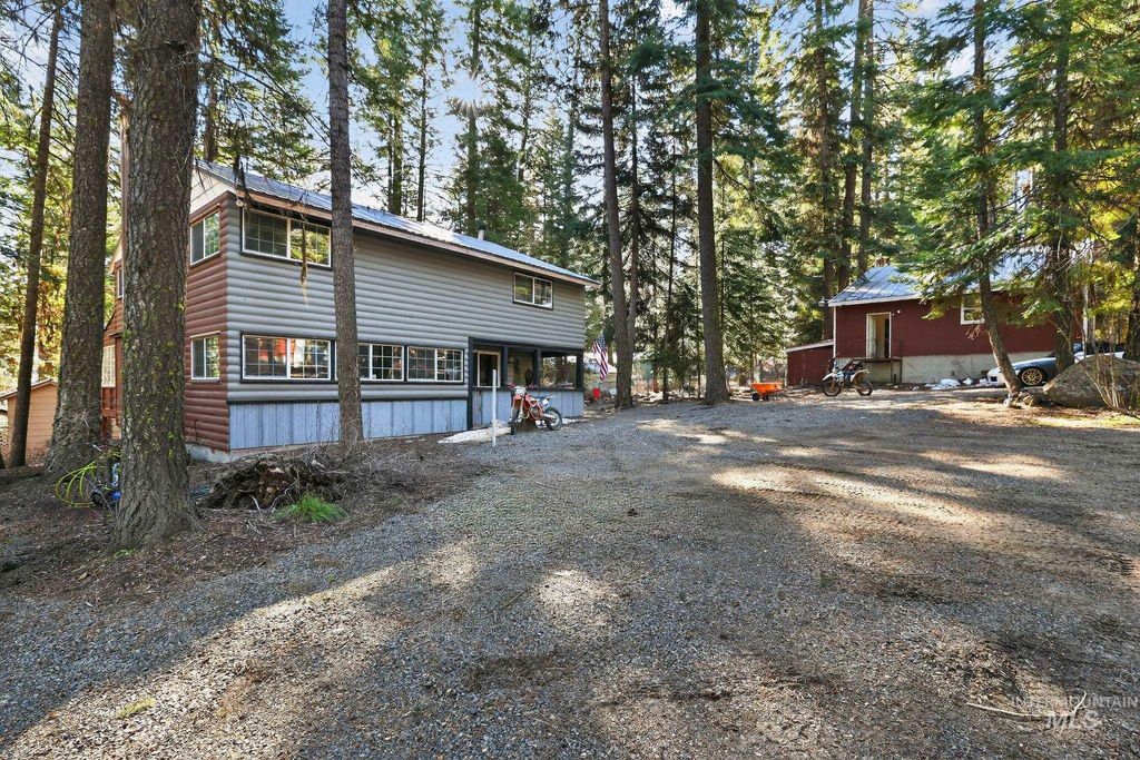 654 Bings Rd, Cascade, ID 83611 photo 5