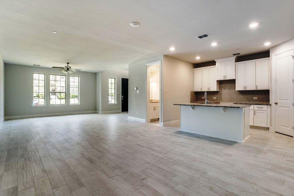 1006 Boyd Lane, Euless, TX 76040