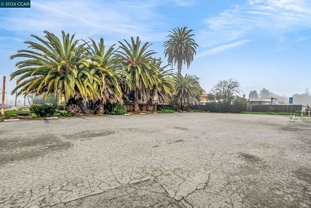 3466 Willow Pass Rd, Concord, CA 94519