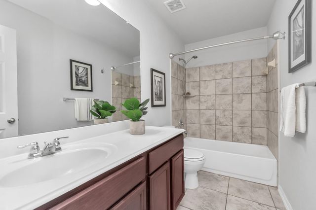 2411 Zephyr Lane, Rosenberg, TX 77471