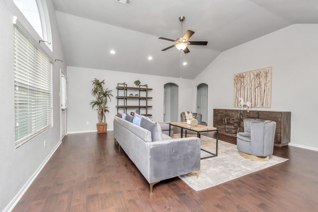 2411 Zephyr Lane, Rosenberg, TX 77471