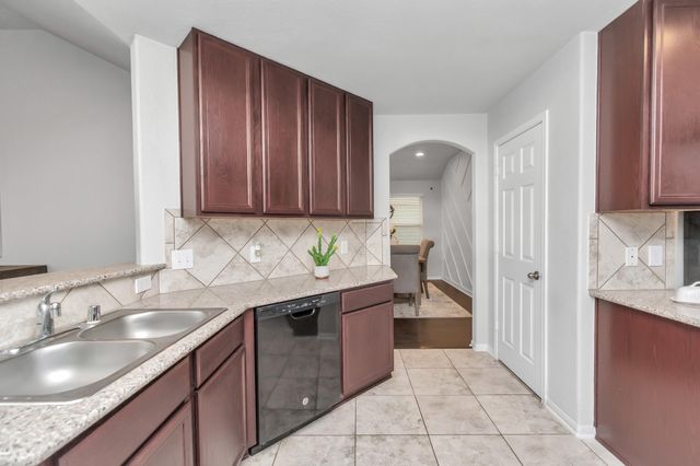 2411 Zephyr Lane, Rosenberg, TX 77471