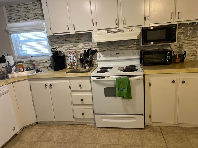 2720 Leo Dr., Myrtle Beach, SC 29575