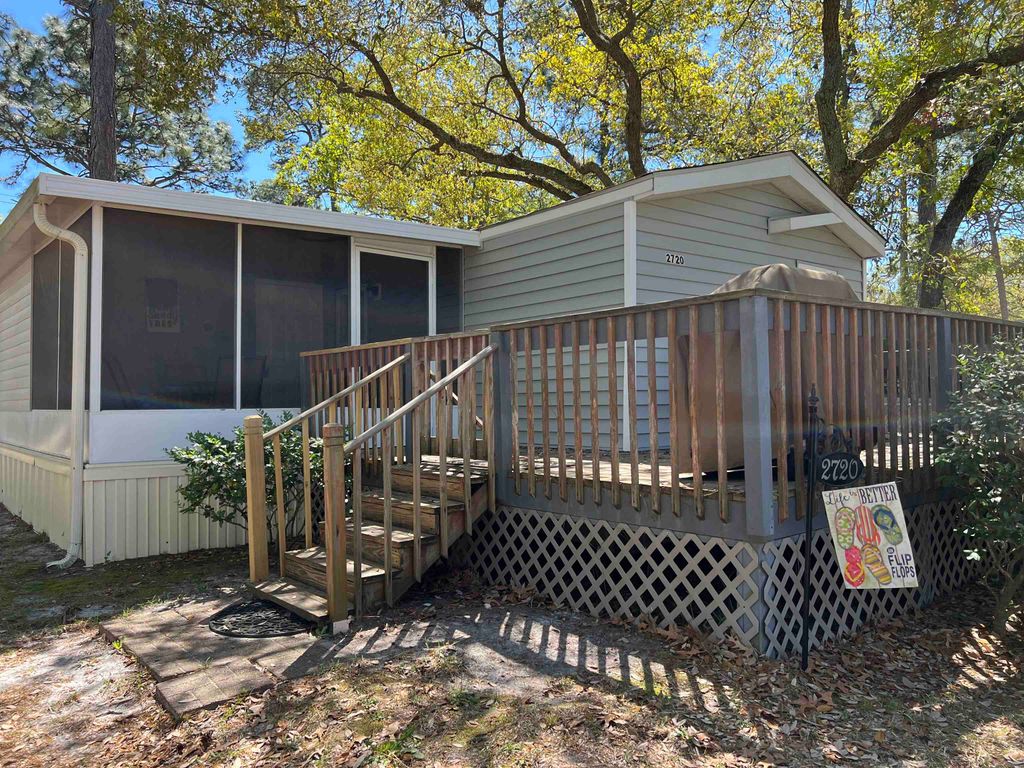 2720 Leo Dr., Myrtle Beach, SC 29575