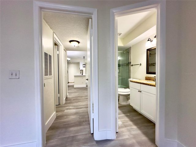 5140 CONROY ROAD 27, Orlando, FL 32811