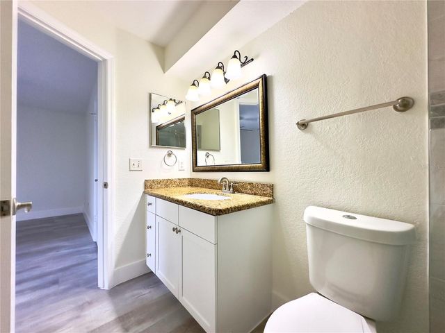 5140 CONROY ROAD 27, Orlando, FL 32811