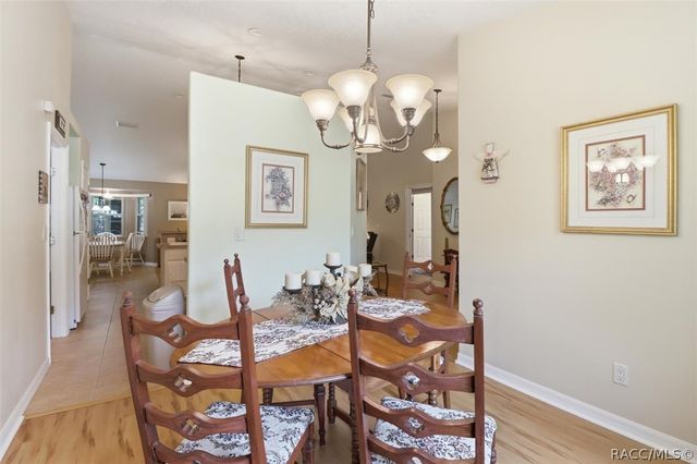5940 W Pine Circle, Crystal River, FL 34429