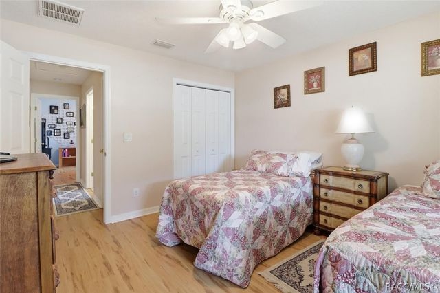 5940 W Pine Circle, Crystal River, FL 34429