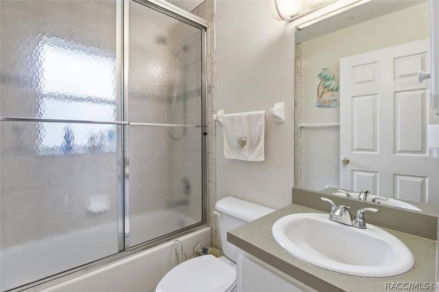 5940 W Pine Circle, Crystal River, FL 34429