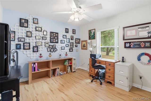 5940 W Pine Circle, Crystal River, FL 34429