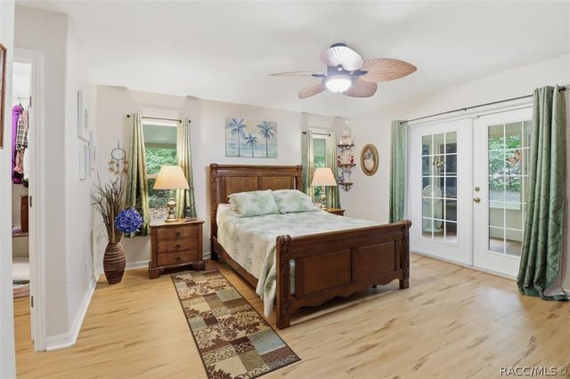 5940 W Pine Circle, Crystal River, FL 34429