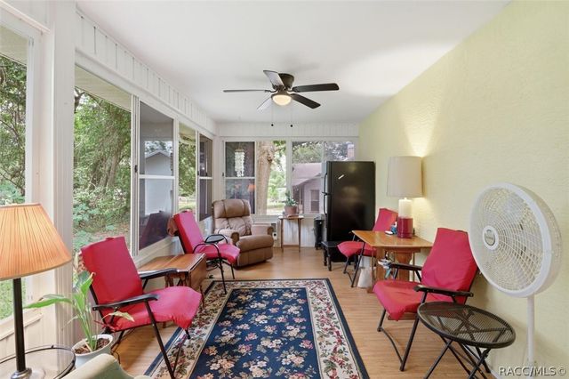 5940 W Pine Circle, Crystal River, FL 34429