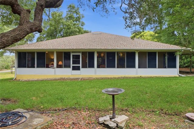 5940 W Pine Circle, Crystal River, FL 34429