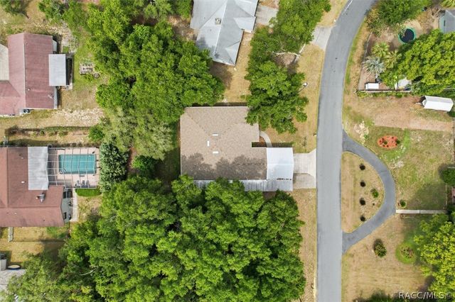 5940 W Pine Circle, Crystal River, FL 34429