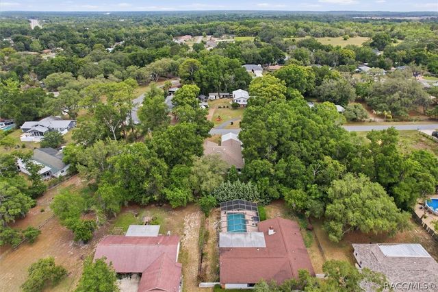 5940 W Pine Circle, Crystal River, FL 34429