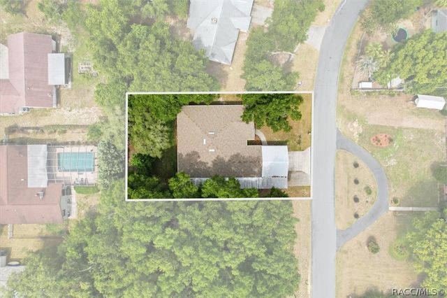 5940 W Pine Circle, Crystal River, FL 34429