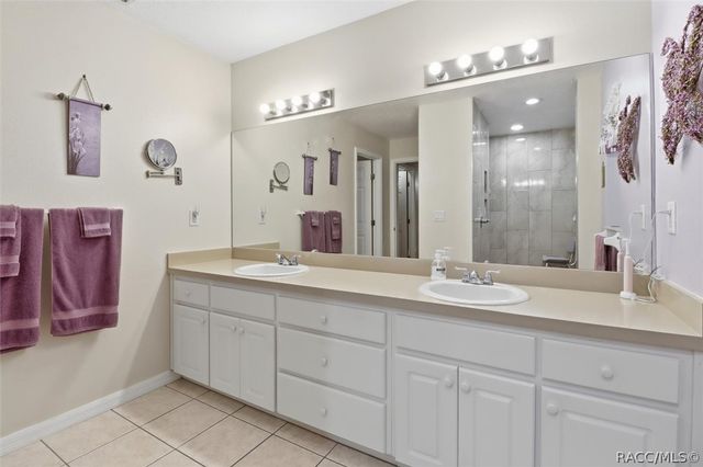 5940 W Pine Circle, Crystal River, FL 34429