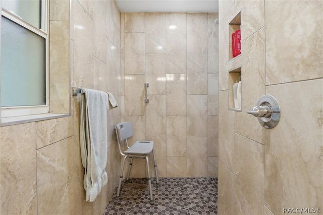 5940 W Pine Circle, Crystal River, FL 34429