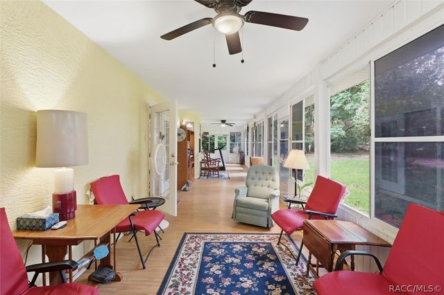 5940 W Pine Circle, Crystal River, FL 34429