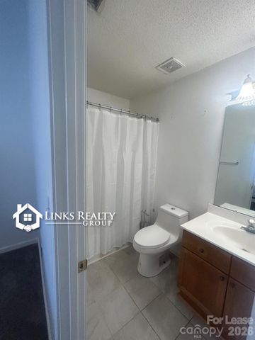 2208 Preakness Court, Charlotte, NC 28273