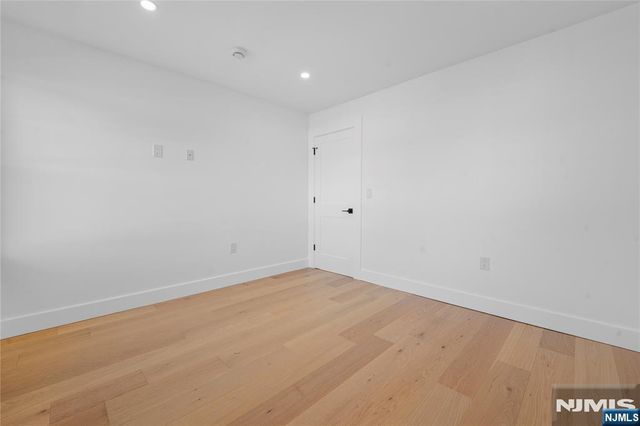 39-42 Sycamore Drive, Fair Lawn, NJ 07410