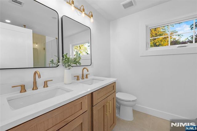 39-42 Sycamore Drive, Fair Lawn, NJ 07410