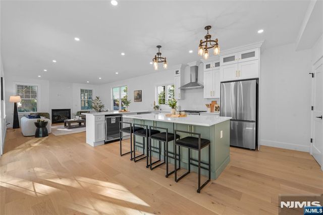 39-42 Sycamore Drive, Fair Lawn, NJ 07410