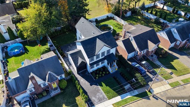 39-42 Sycamore Drive, Fair Lawn, NJ 07410
