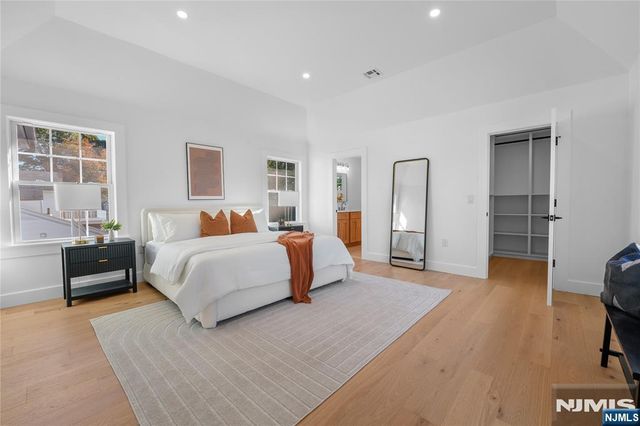 39-42 Sycamore Drive, Fair Lawn, NJ 07410