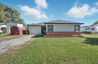 1127 S Russell Street, Skiatook, OK 74070