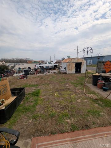 112 Virginia Street, East Alton, IL 62024